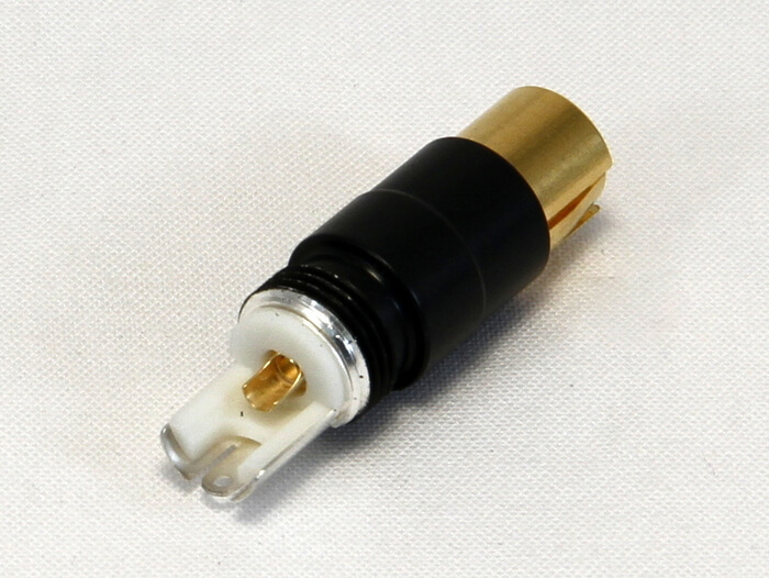 Conector RCA PLUG  Enchufe de Phono, 3 al diámetro externo del cable de 5.5 milímetros