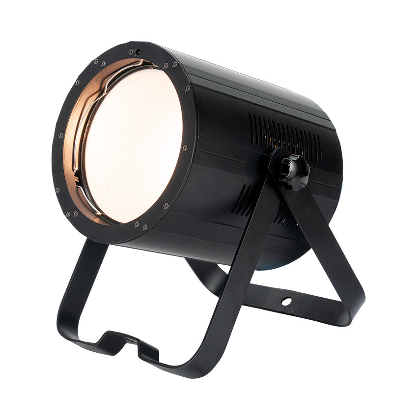 ADJ COB Cannon Wash ST DW Luminaria wash compacta con un COB LED de 150W,